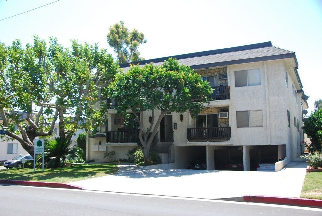 Photo - 10960 Rose Avenue,