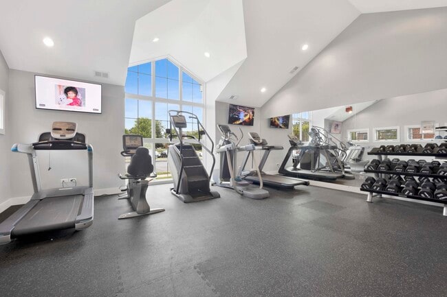 Fitness Center - Lakehaven Apartments