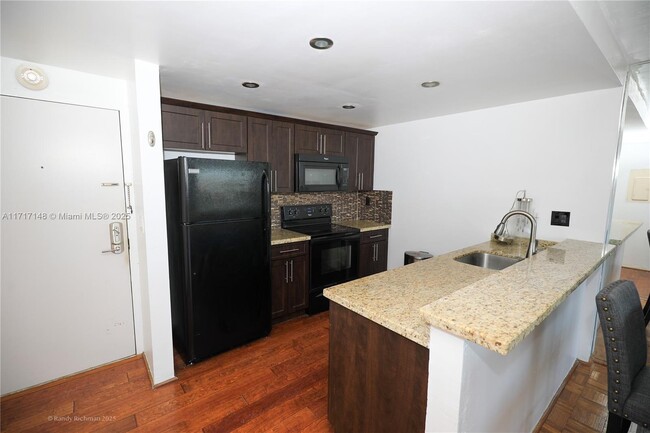 Photo - 600 NE 36th St Condo Unit 614