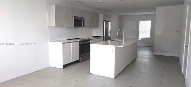 Photo - 2535 NE 193rd St Unit 3104