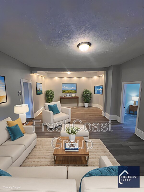 Building Photo - 3318 W 30th St Unit 1