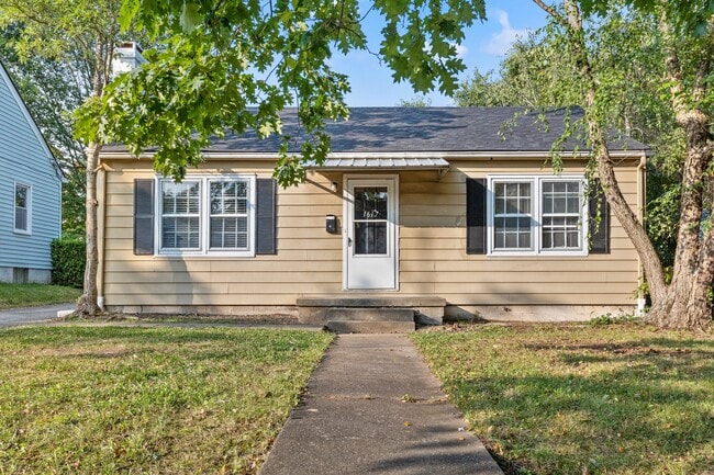 Building Photo - 1617 Liberty Rd