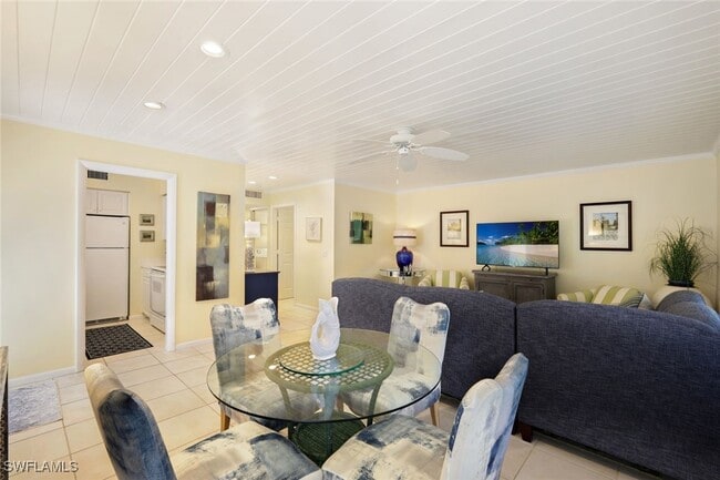 Photo - 286 4th St S Unit 203