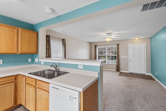 Photo - 135 Bellfare Dr