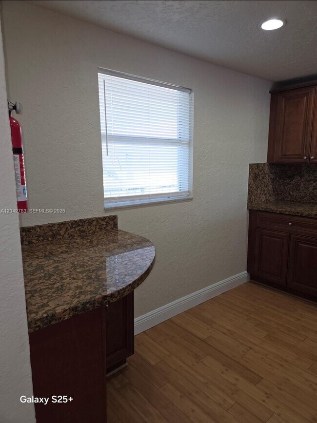 Photo - 1800 SW 81st Ave Unidad 1417