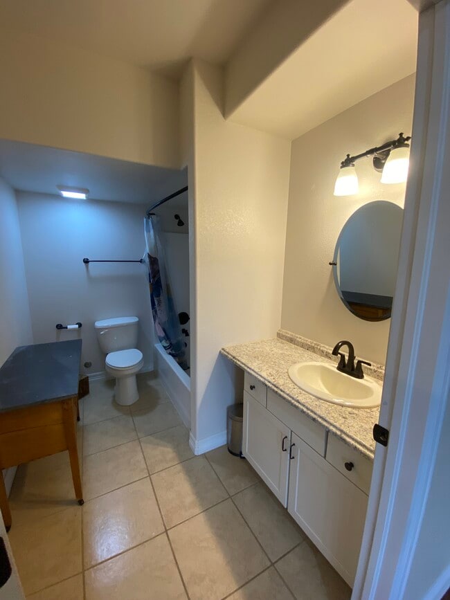 Photo - 220 Eagle Pines Dr