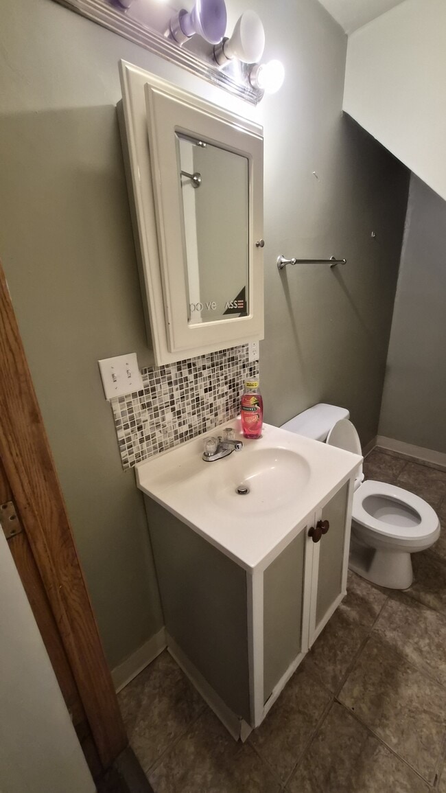 Photo - 855 Detroit Ave