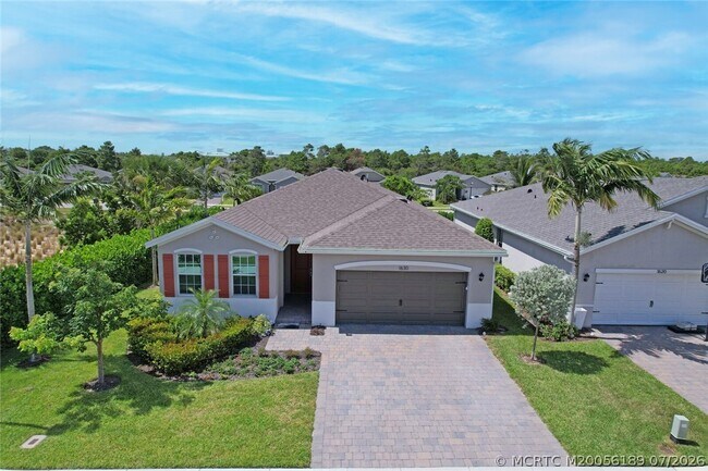 1630 NE Skyhigh Ter
