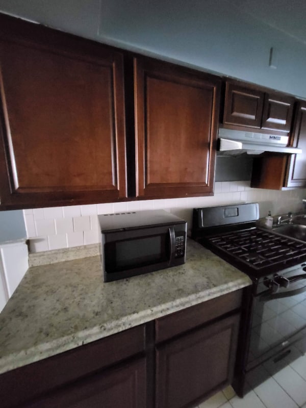 4112 Queensbury Rd Unit 3