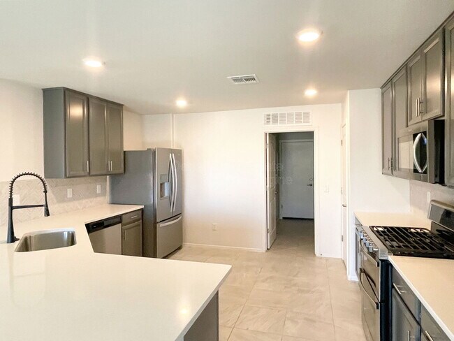 Photo - 8010 S Golden Bell Dr