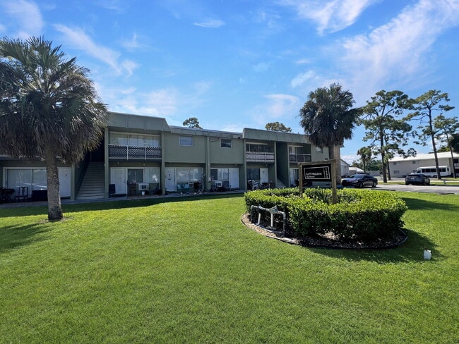 Building Photo - 1852-D Golf View Avenue #35 Unit 35