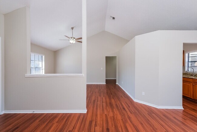 Photo - 4204 Spring Way Cir