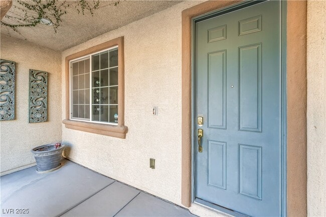 Photo - 1005 Windwalker Ave