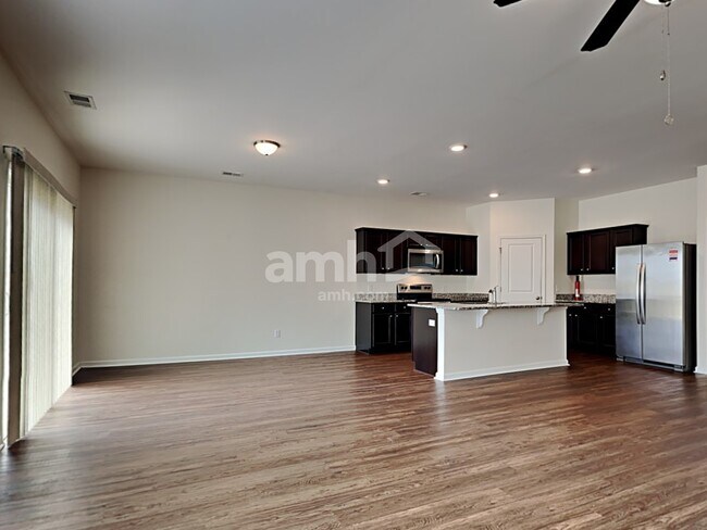 Photo - 127 Orion Way