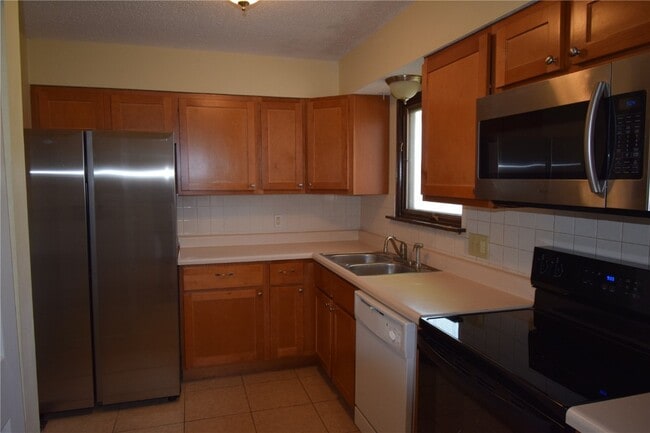 Photo - 3626 Blecha Rd