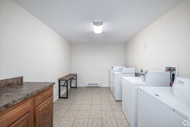 Hickory Hills Apartments