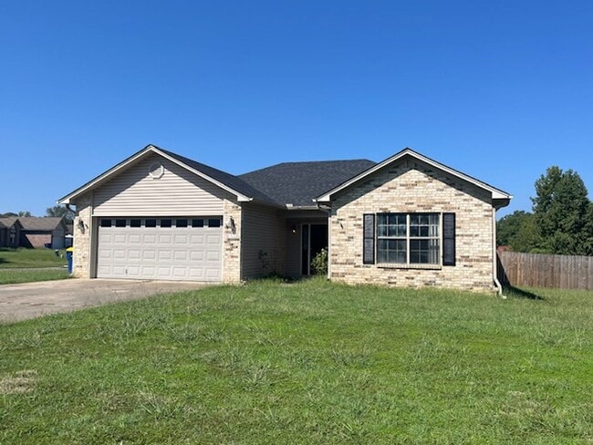 Photo - 102 Rosebud Cir