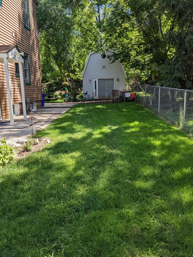 760 Glacier Rd Rental For Rent in Pewaukee, WI