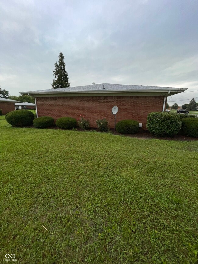 Photo - 943 W McKay Rd