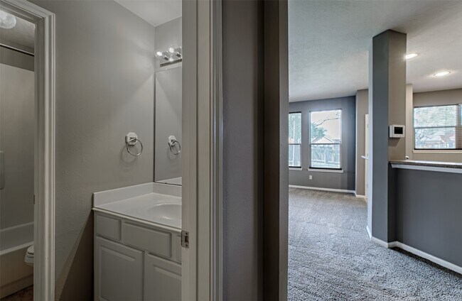 Photo - 4018 Old Pine Grove Dr