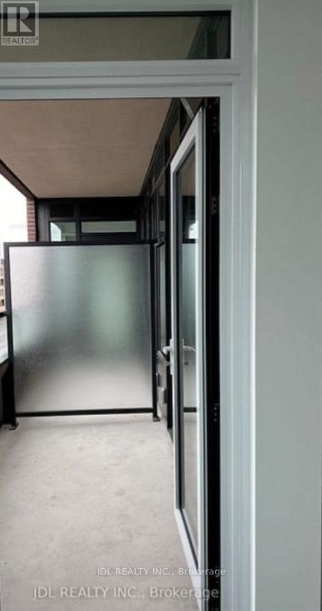 Photo - 285 Dufferin St