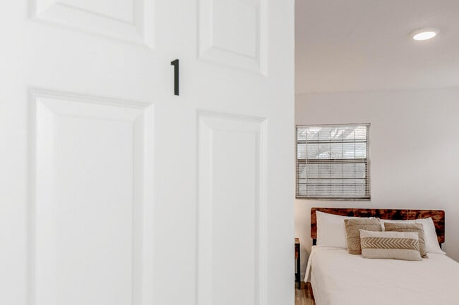 Photo - 5196 Lescot Ln