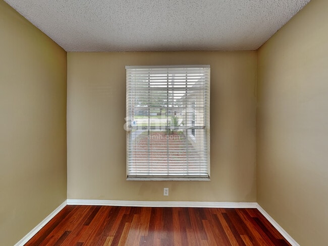 Photo - 15628 Greater Groves Blvd