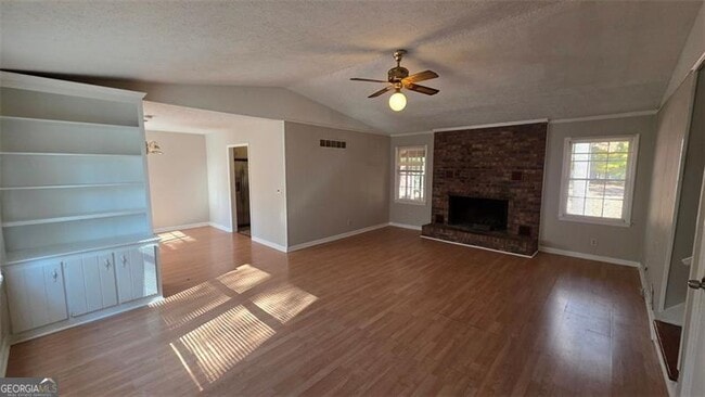 Photo - 1824 Poinsetta Dr