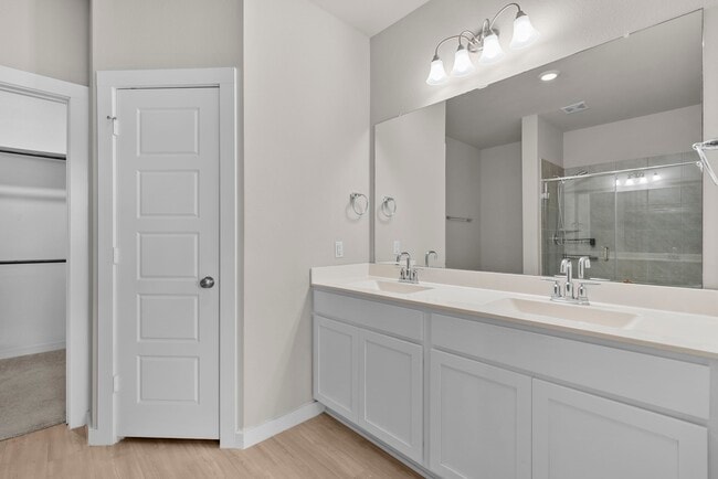 Photo - 1203 Lancer Leap Dr