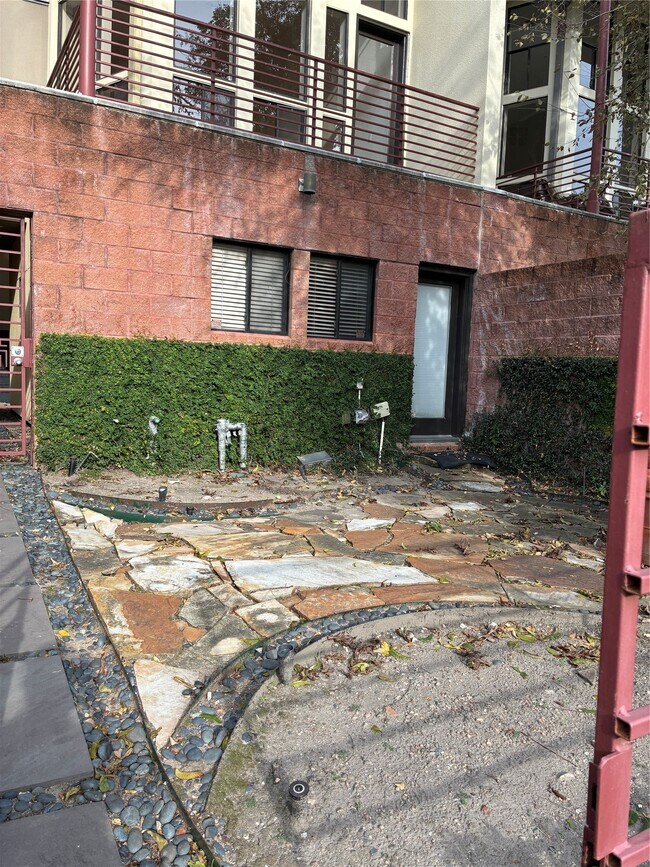 Photo - 6320 Haskell St Unit A