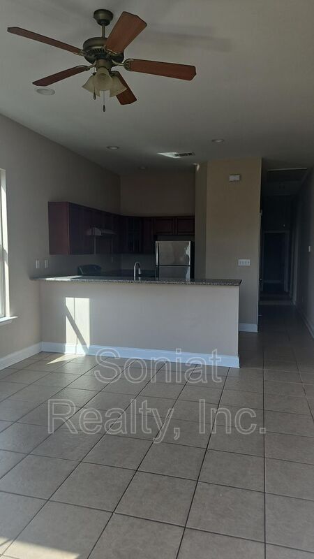 Photo - 5922 Marigny St