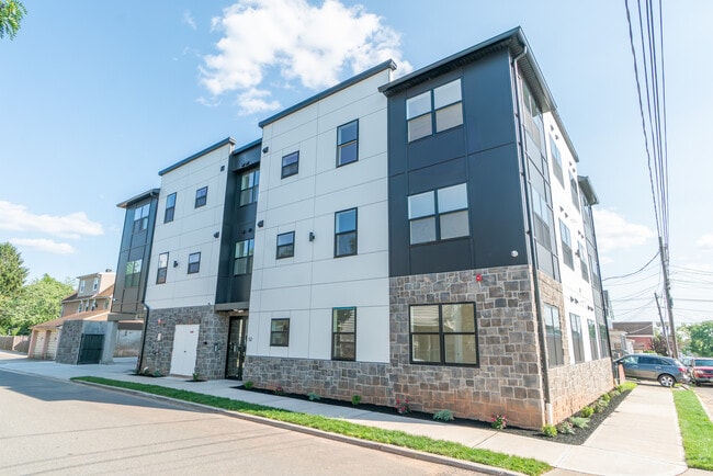 Photo - Wheeler Avenue Apartments