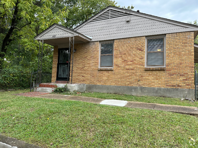 Building Photo - 1497 Ely St Rental