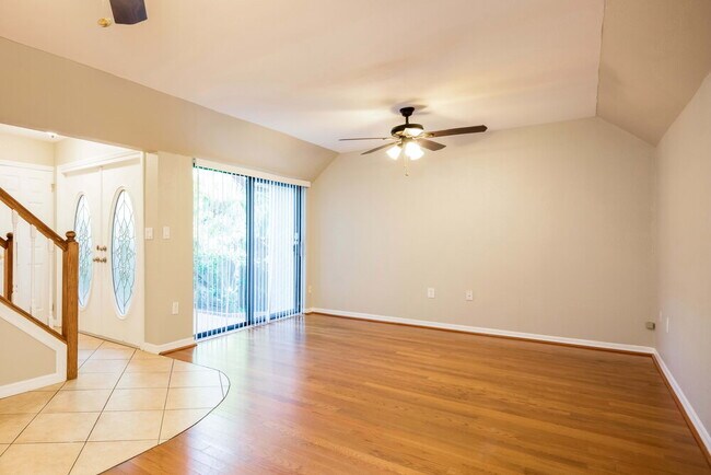 Photo - 10907 Meadow Lark Cove Dr