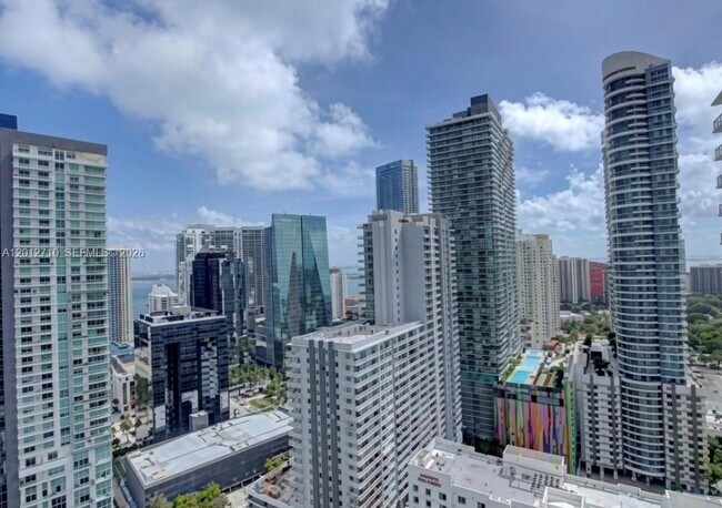 Photo - 1111 SW 1st Ave Unidad 3517-N