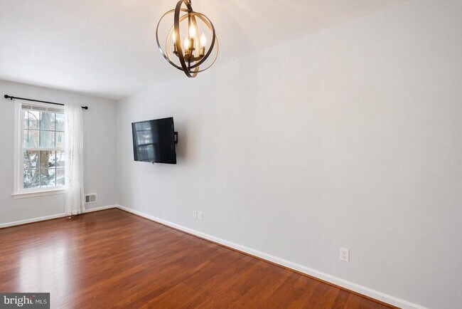 Photo - 36 Prairie Rose Ct