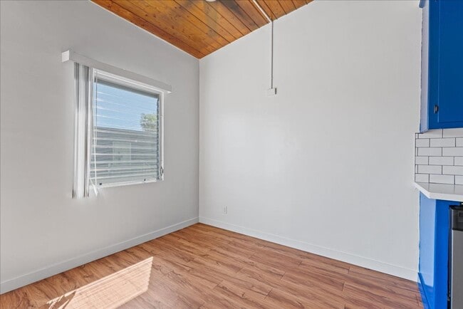 Photo - 6114 Cahuenga Blvd Unit 09