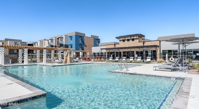 Building Photo - 11850 W Fillmore St Unit 2