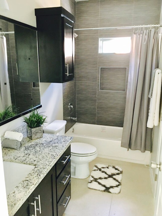 2904 Javalina Ave Unit 4