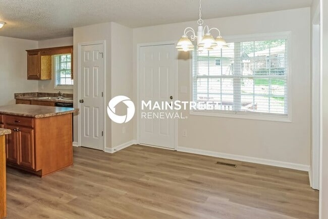 Photo - 4 Bedroom Pet-Friendly Home in ATHENS, AL with Main Street Renewal
