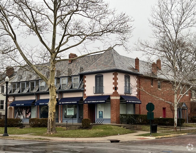 Building Photo - 1/2 E Main St Rental