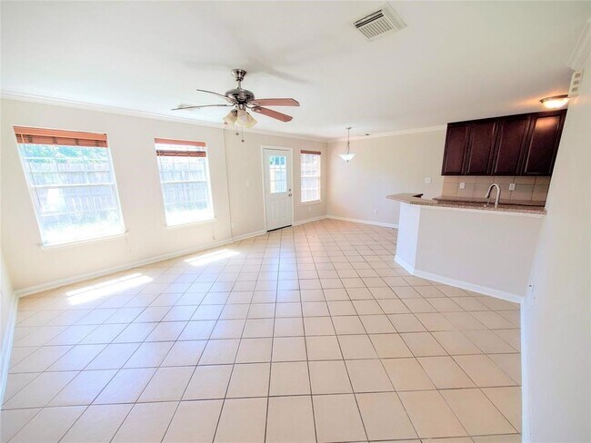 Photo - 6007 Shelbourne Park Ln