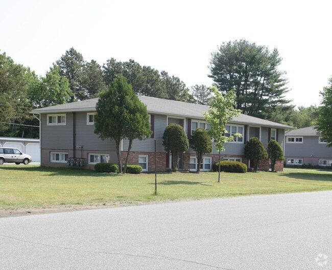 Photo - 6-15 Manor Dr