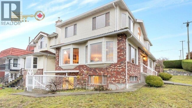 Photo - 3288 E 5th Ave