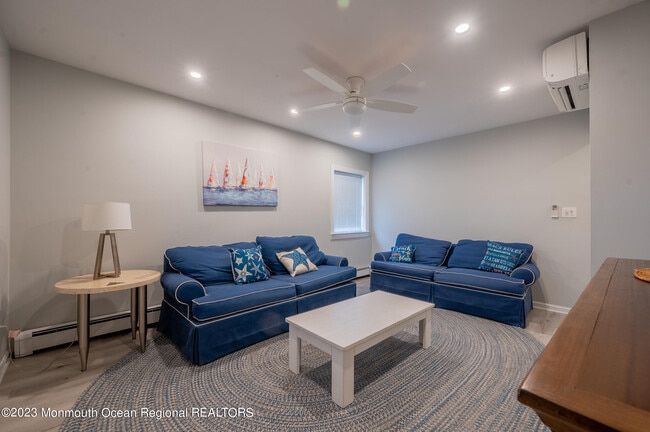 Photo - 4 Washington Ave