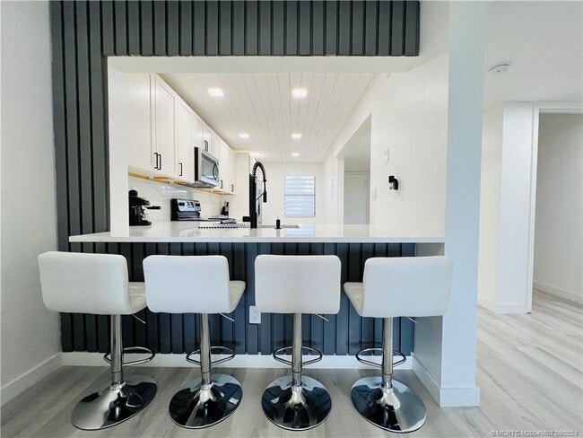 Photo - 10044 S Ocean Dr Unidad 205