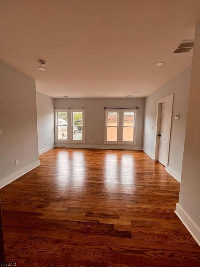 Building Photo - 63 W Main St Unit 1 Rental