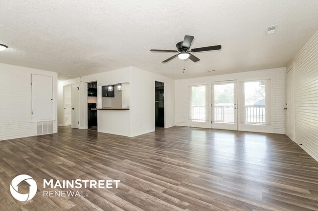 Photo - 607 Hamblen Rd