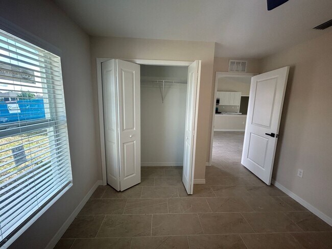 Photo - 2310 NE 35th Ln