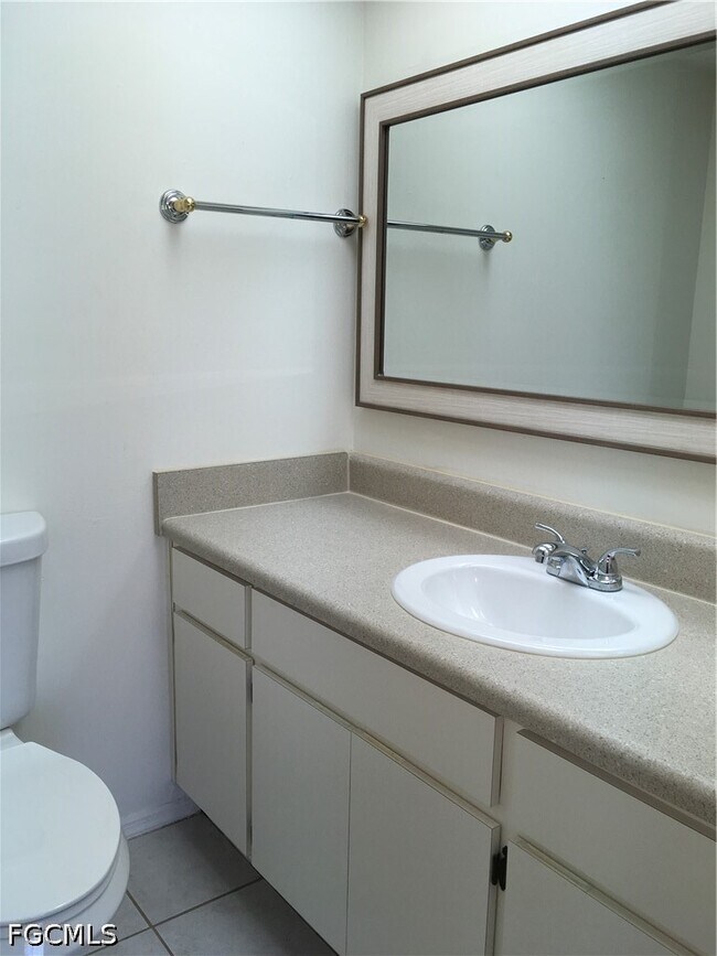 Photo - 5019 SW 16th Pl Unit 102